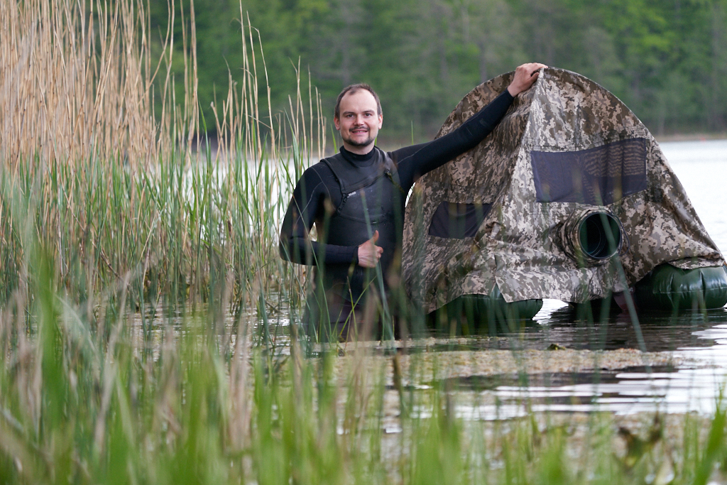 DIY floating hide